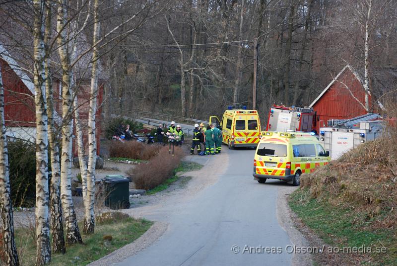 DSC_0001.JPG - 19,10 idag larmades räddningstjänst och ambulans till en Moped olycka vid skvattemölle utanför Östra ljungby. Enligt folk på plats ska personen ha krockat med en bil som lämnat platsen. Ingen person kom till skada.