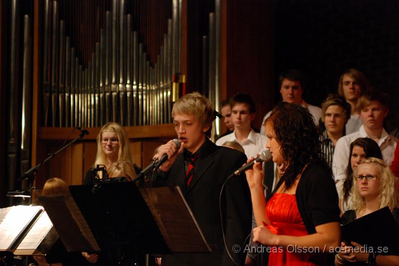 DSC_0015.JPG - Jakob Svensson och Lovisa Giselsson sjöng The Prayer.