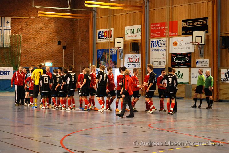 DSC_0049.JPG - Under söndagen spelades den årliga  Näsbycupen i Nyköpings sporthall. 8 herrlag från Nyköping var med och spelade i cupen. Segrarna av Näsbycupen blev  Blev IK Tun. Ett stort grattis till dem!Tystberga - Runtuna