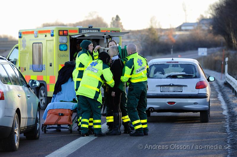 _DSC3159.JPG - Vid 9:30 tiden kom larmet om en trafikolycka lite utanför Åstorp. Där det rörde sig om en personbil som hade krockat med en djurtransport med grisar. Minst en person fick föras till sjukhuset. Skadeläget för transporten och grisarna är ännu oklart.