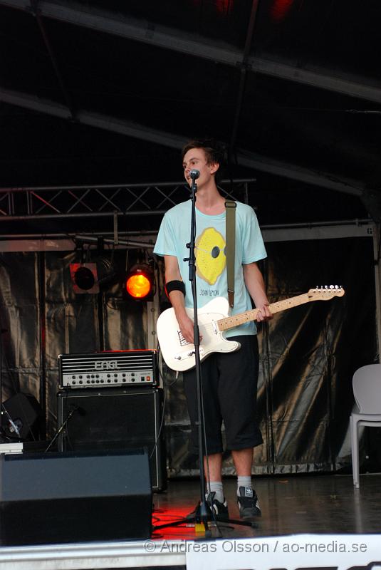 DSC_0047.JPG - Relax festivalen i Ängelholm - Tobias och hans band.