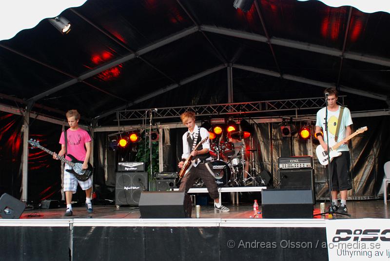 DSC_0076.JPG - Relax festivalen i Ängelholm - Tobias och hans band.